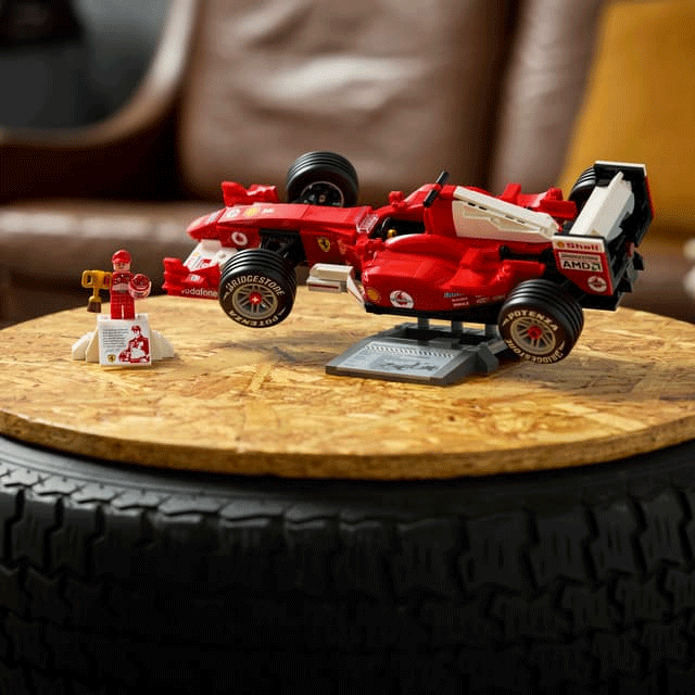 LEGO Icons Ferrari F2004 & Michael Schumacher (11375)