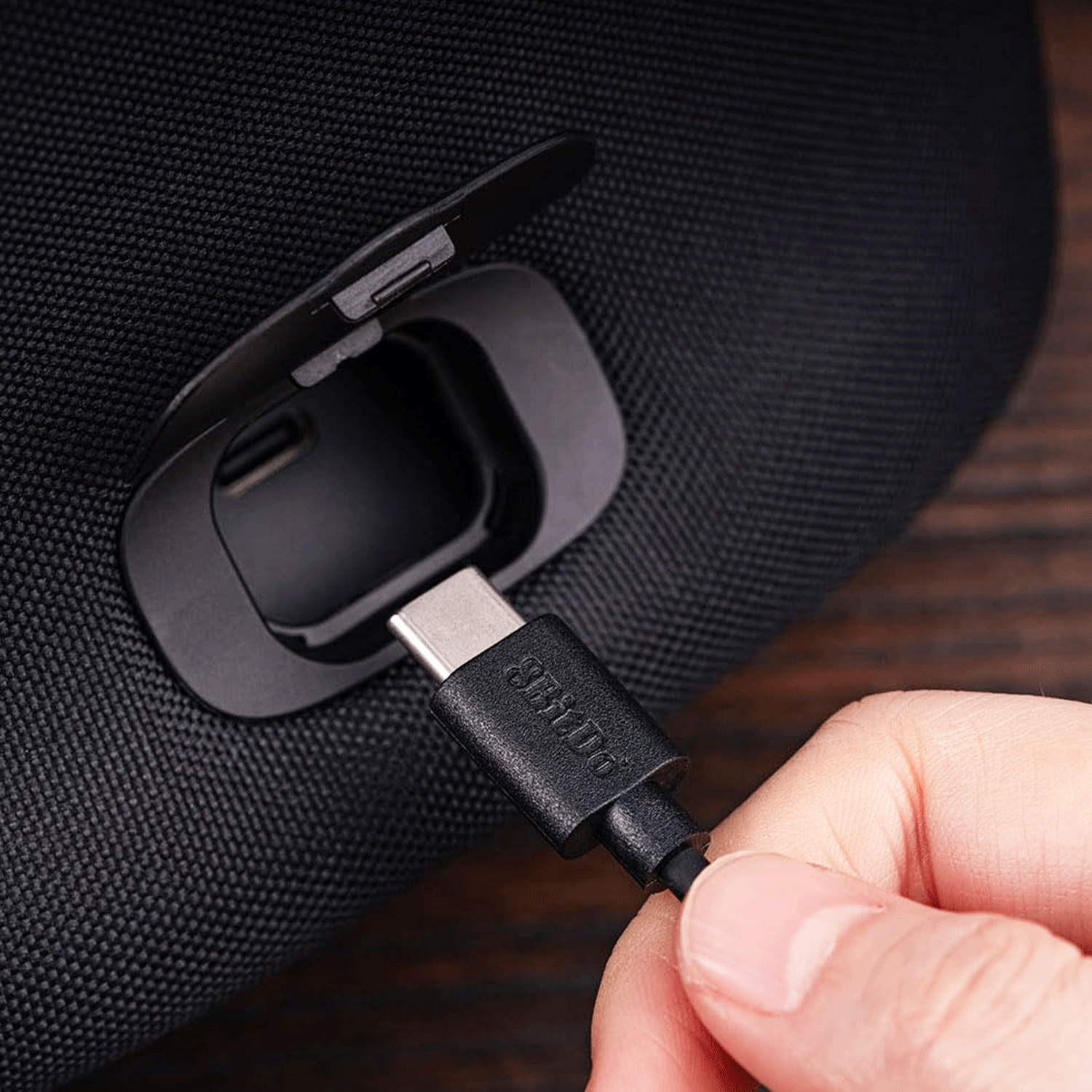 8BitDo Classic Controller Travel Case for 8BitDo Ultimate Controller & Charging Dock