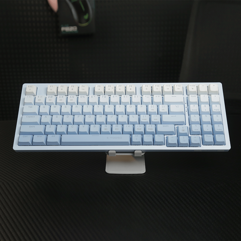 E-Yooso Z-94 Tri-Mode RGB 94 Keys Hot Swappable Mechanical Keyboard Gradiant Blue Linear White Switch