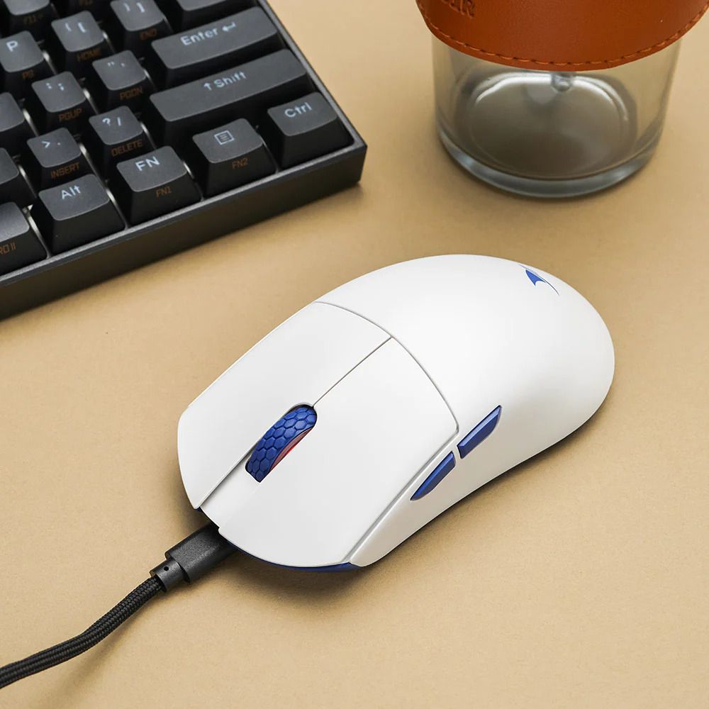 Darmoshark M3-4K Wireless Gaming Mouse [White]