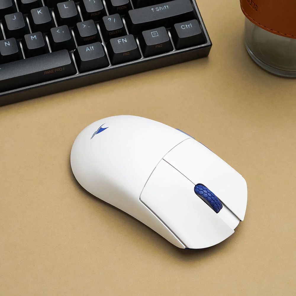 Darmoshark M3-4K Wireless Gaming Mouse [White]