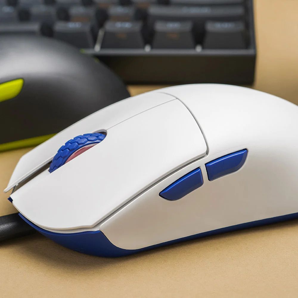 Darmoshark M3-4K Wireless Gaming Mouse [White]