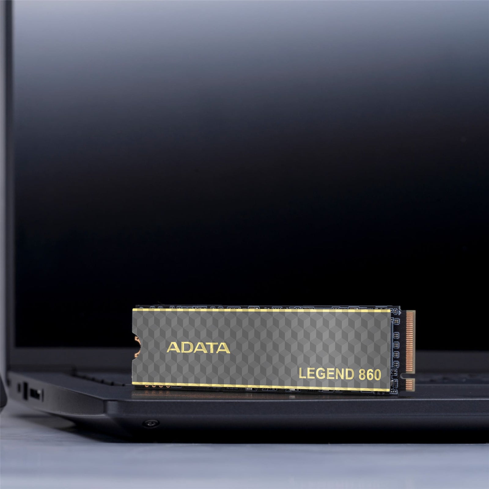 ADATA Legend 860 PCIe Gen4 M.2 2280 Internal SSD