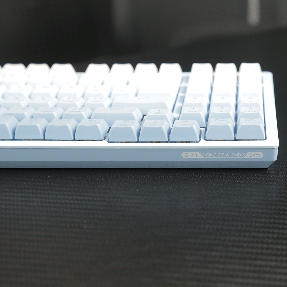 E-Yooso Z-94 Tri-Mode RGB 94 Keys Hot Swappable Mechanical Keyboard Gradiant Blue Linear White Switch