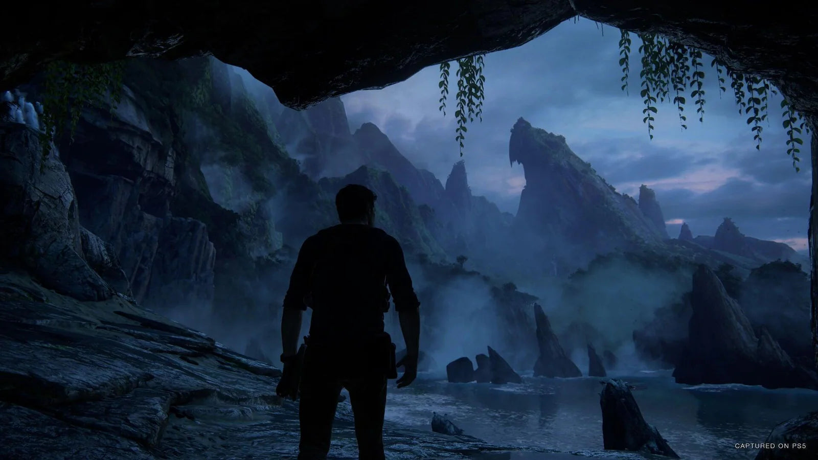 PlayStation 5 Uncharted Legacy of Thieves Collection